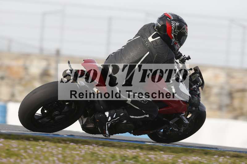 /Archiv-2024/02 29.01.-02.02.2024 Moto Center Thun Jerez/Gruppe gruen-green/6